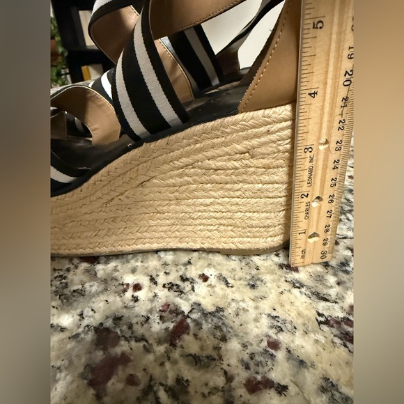 Tommy Hilfiger Striped Black and Tan Wedge Sandals - Picture 3 of 6